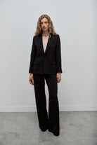 pantalon de tailleur femme gabardine de laine noire Made in France par Facettes Studio